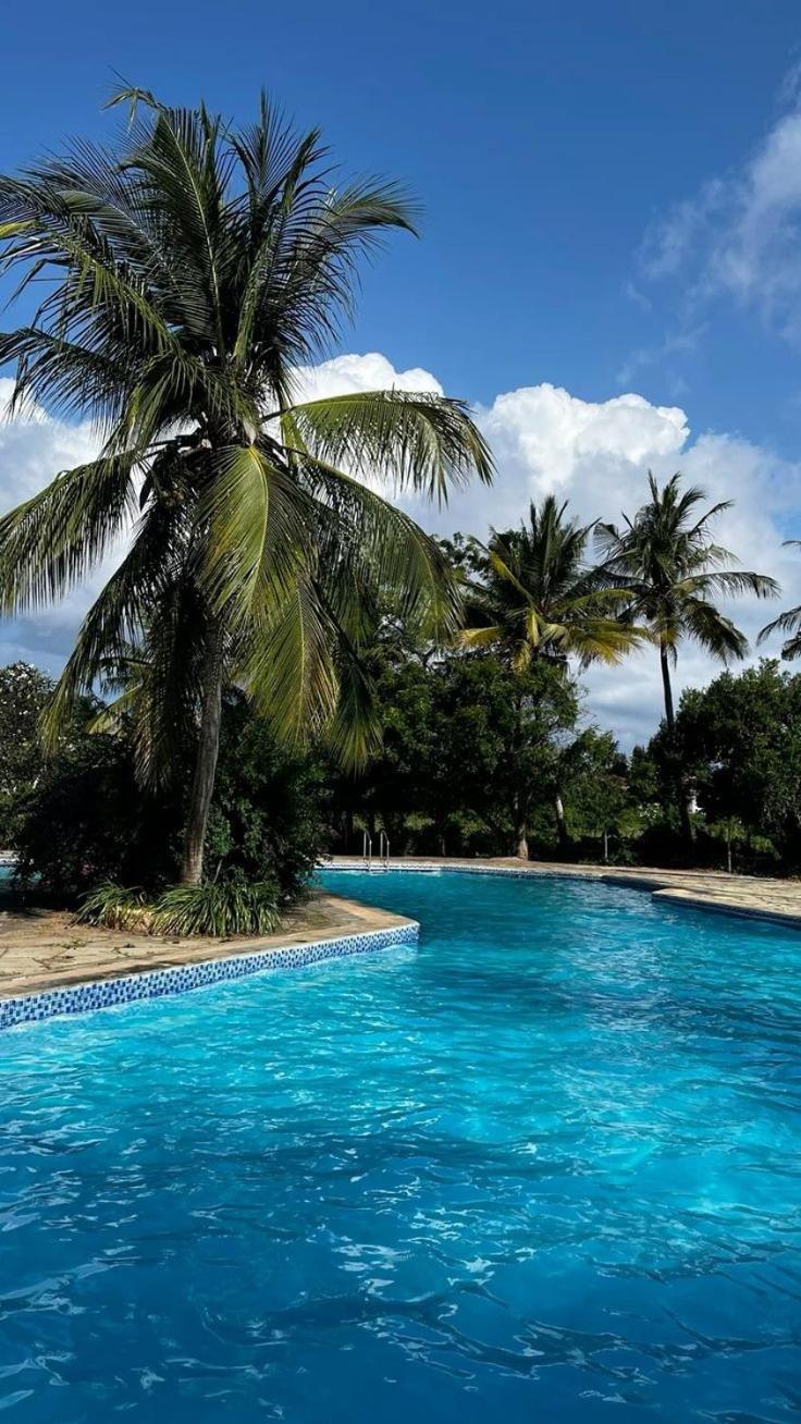 Tiwi Beach Resort & Spa Mombasa Exterior foto